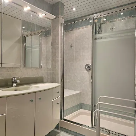 Juan Les Pins Front De 2p Parking Colombier